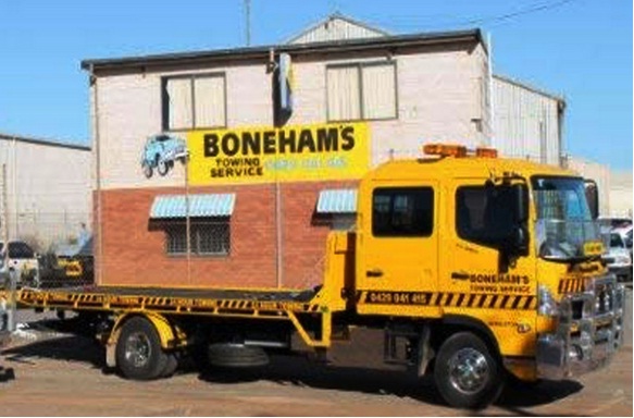 Towing service Midwest and Gascoyne http://bonehamstowing.com.au/